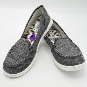 NOT RATED GRAY SLPI-ON WOMEN SHOES SZ 6.5